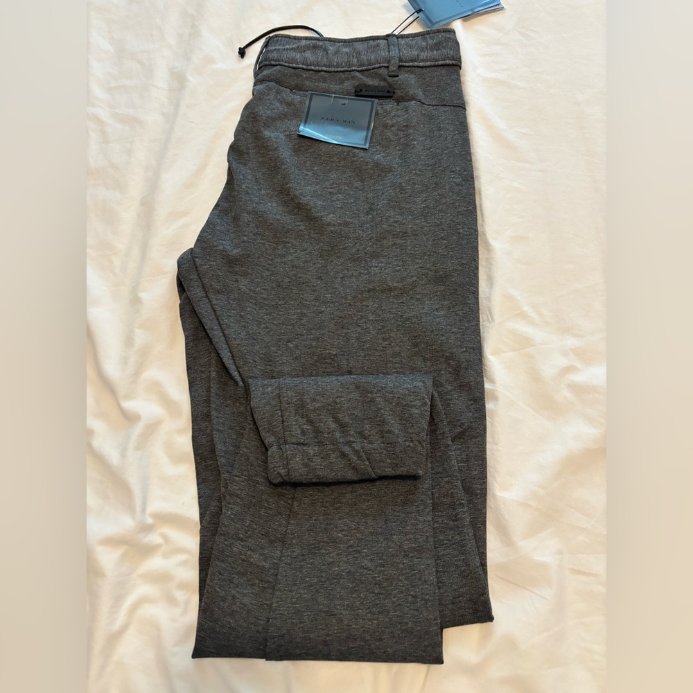 Gray Jogger Sweatpants with Sophisticated Style